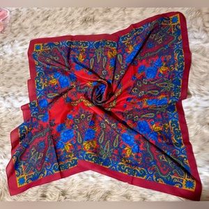MADE IN ITALY SCARF